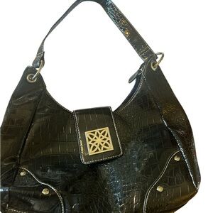 Elegant Black Crocodile-Embossed Women's Bag